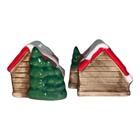 Dolly Parton Ceramic Christmas Cabin Salt And Pepper Shakers Farmhouse - Picture 2 of 5